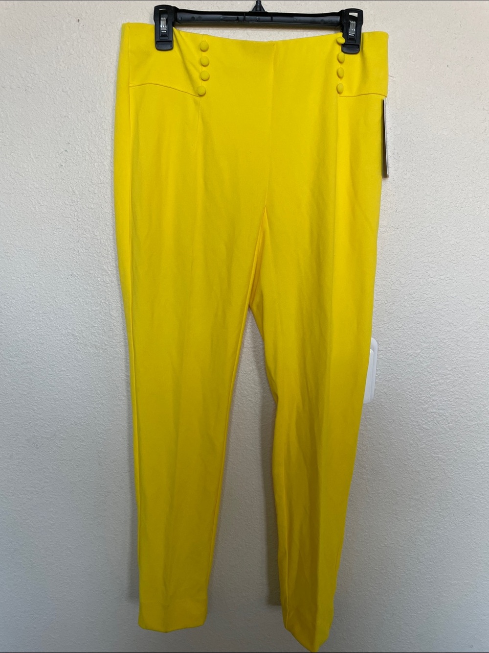 High-Rise Skinny Pants in Bright Yellow